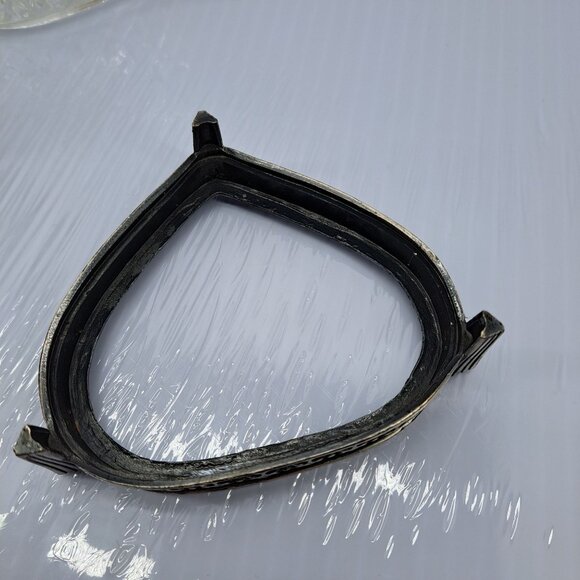 Scentier Heart-Shape Cut Glass Fragrance Lamp Diffuser Silver Tone Ornate Base - Picture 12 of 14